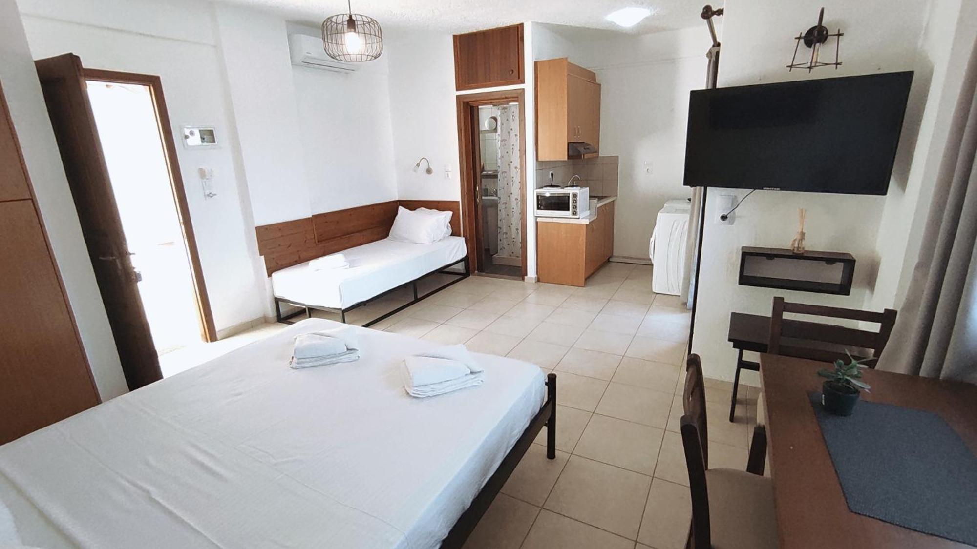 Dedalos N3 Sea View Apartment-30 Metres From The Beach Stalís Exterior photo